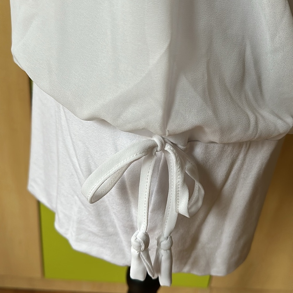 Gorgeous White Ruffled Top - Picture 4 of 10